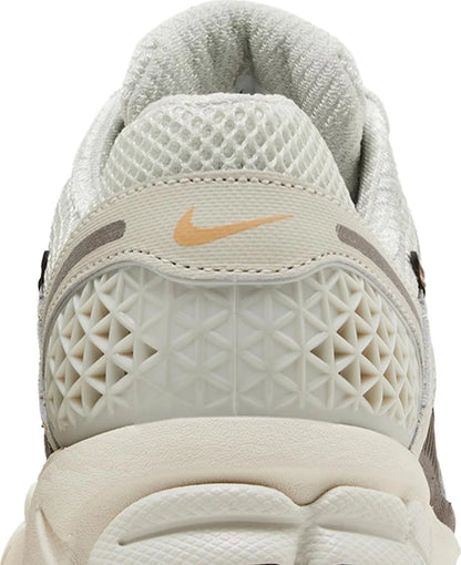 Nike Zoom Vomero 5 Light Bone Ironstone (W)