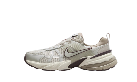 Nike V2K Run Light Orewood Brown (W) FD0736-103 MTHOR SHOP