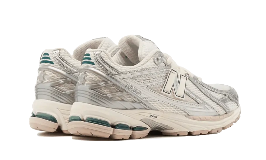 New Balance 1906R Silver Metallic Cream