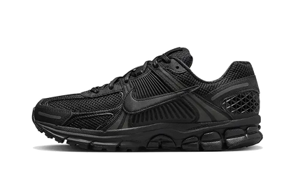 Nike Vomero 5 Triple Black